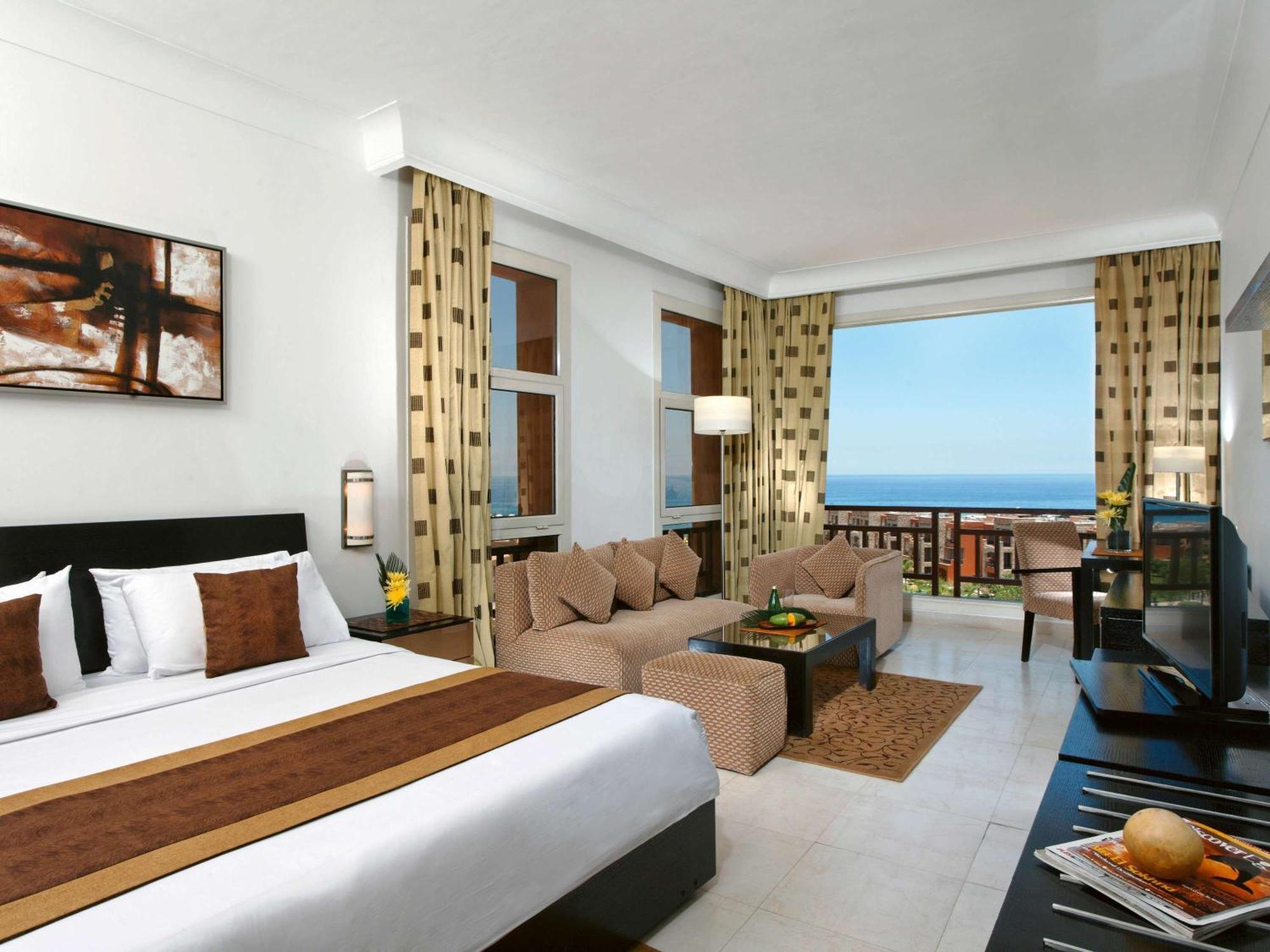 Moevenpick Resort El Sokhna Ajn Suchna Zewnętrze zdjęcie A typical hotel room